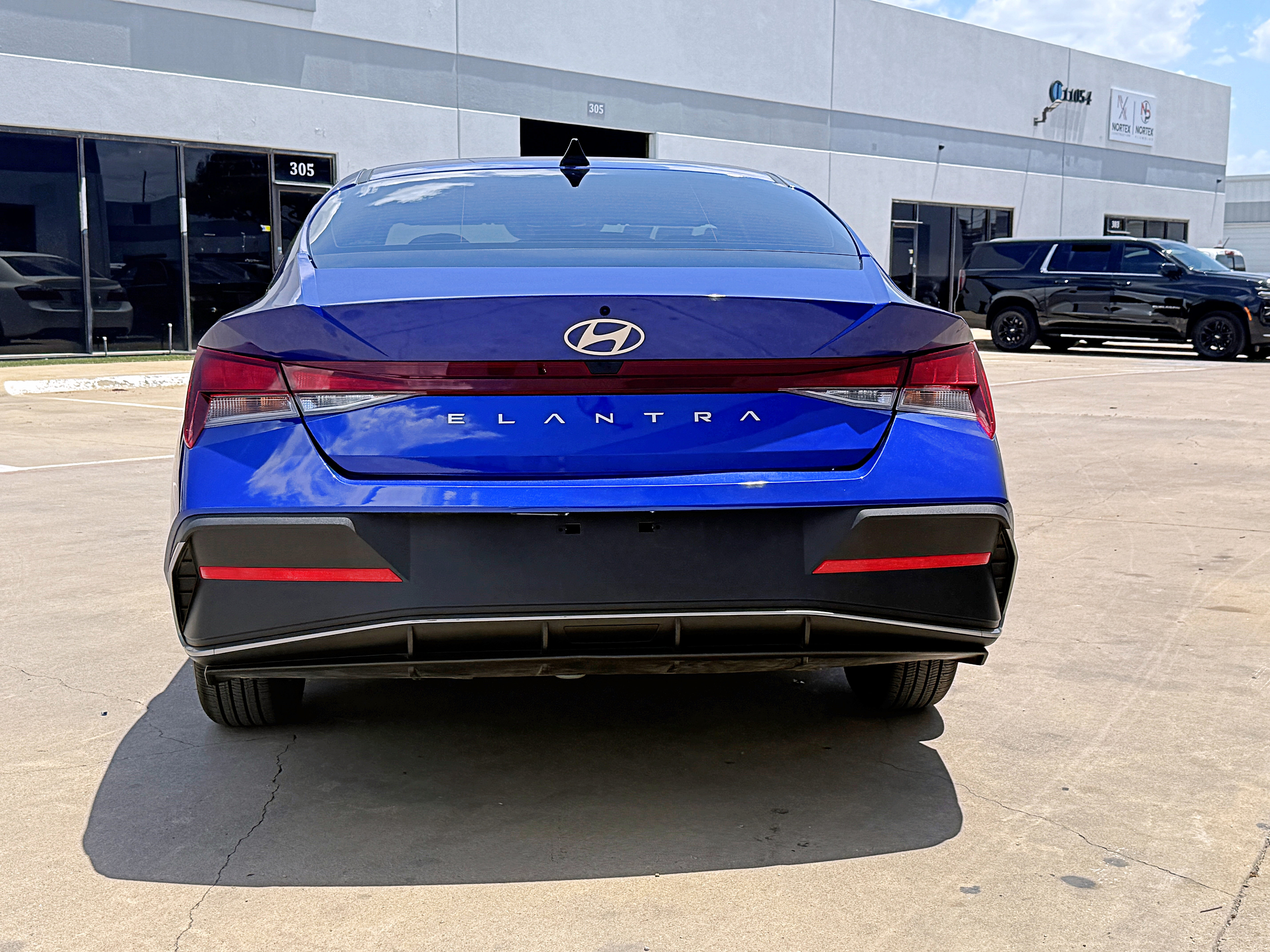 2025 Hyundai Elantra SE - Photo 5
