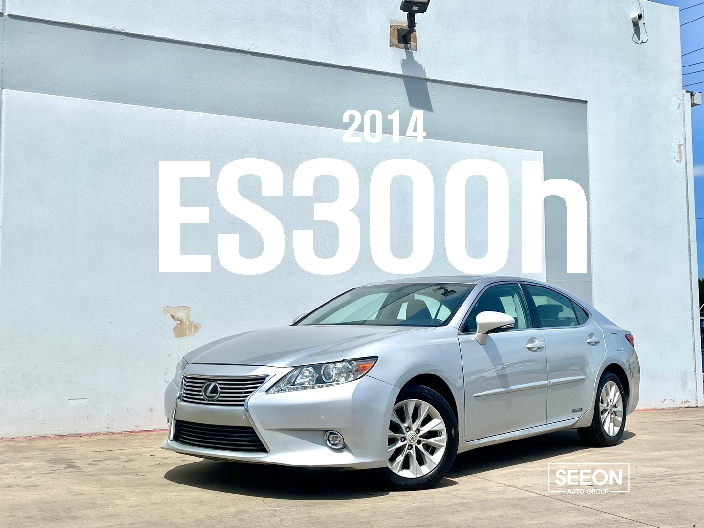 2014 Lexus ES 300h's photo