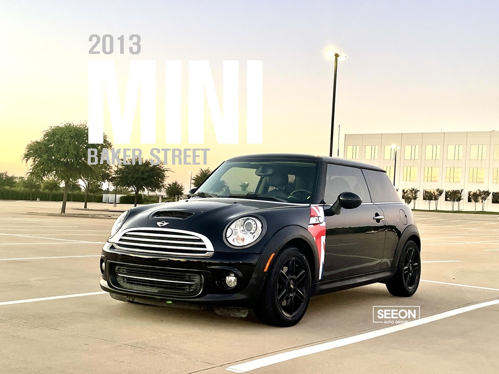 2013 MINI Cooper Base's photo