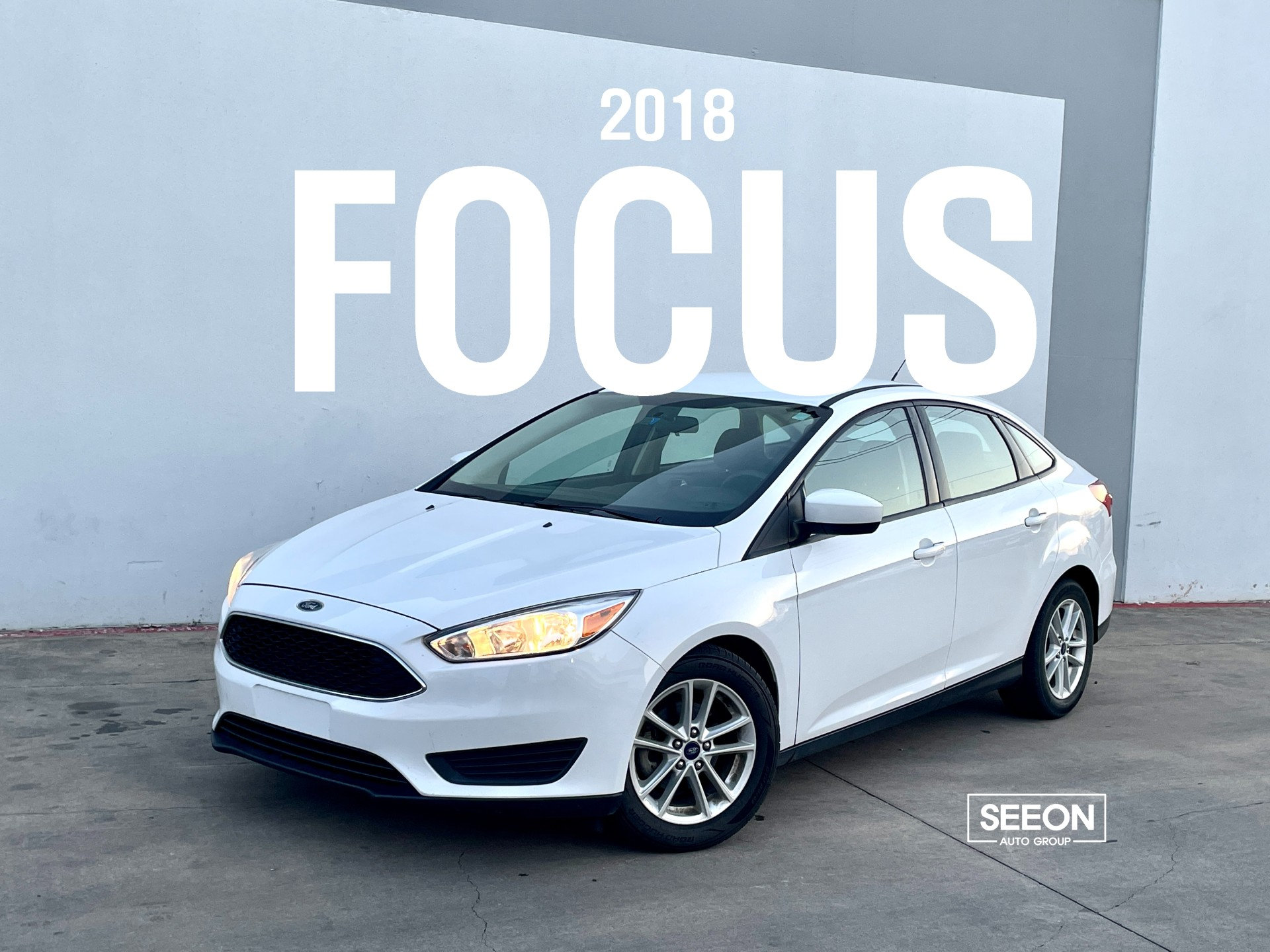 2018 Ford Focus Sedan SE's photo
