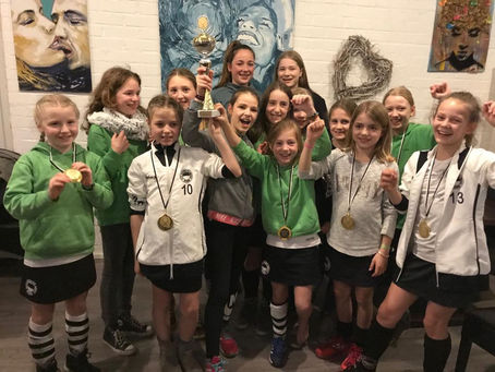 Hockey: Mädchen C holen den Titel!!! Hallensaison aller Teams erfolgreich beendet