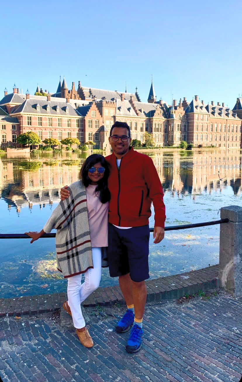 Enjoying a sunny day at the historic Binnenhof, check out this iconic architecture in The Hague.