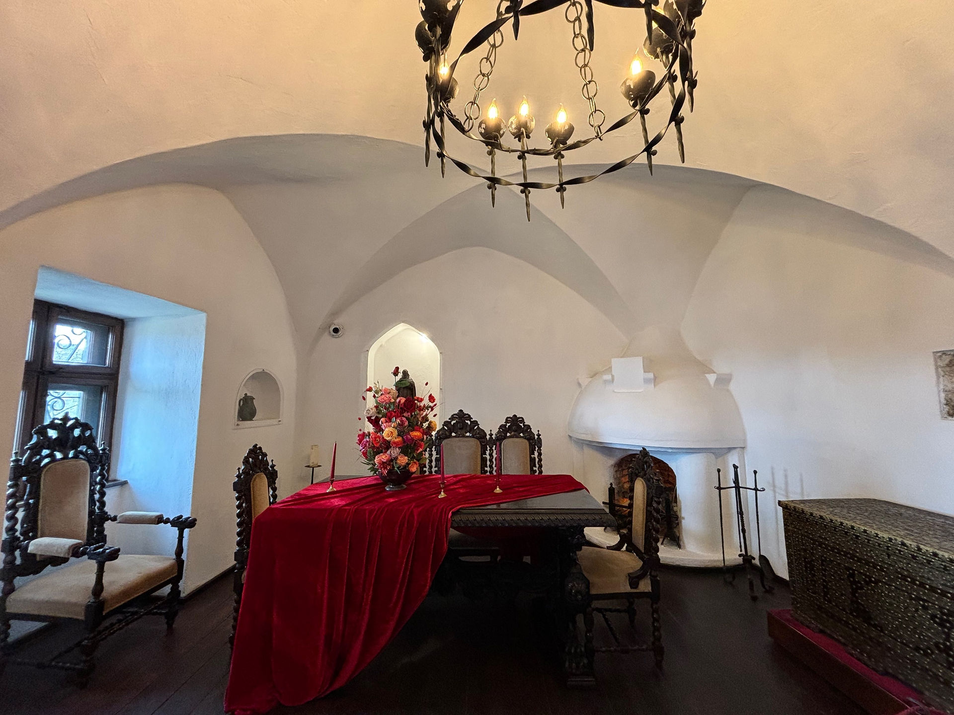 Secrets of Bran Castle chamber