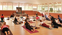 Hatha-Yoga-Traditional-Class.jpeg