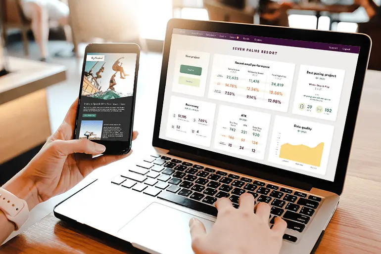 Person using Intelligencia reporting suite
