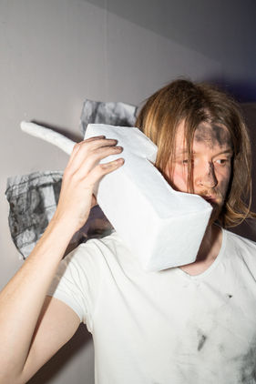 CommonGrounds_Prop_Calling2_Mirjam_Vesters.jpg