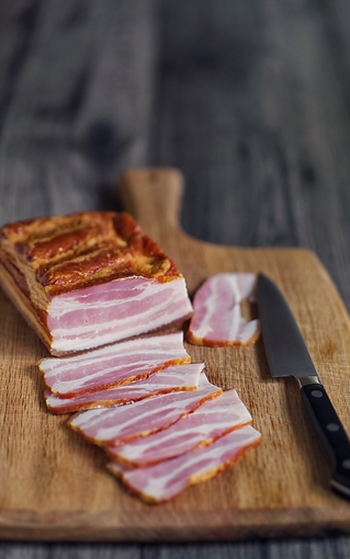 Bacon artesanal defumado