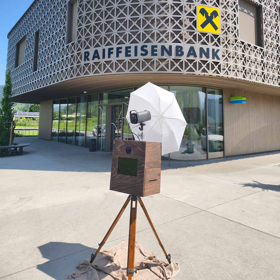 intage-Fotobox Lennard im Außeneinsatz beim Osterkirtag der Raiffeisenbank Liesingtal