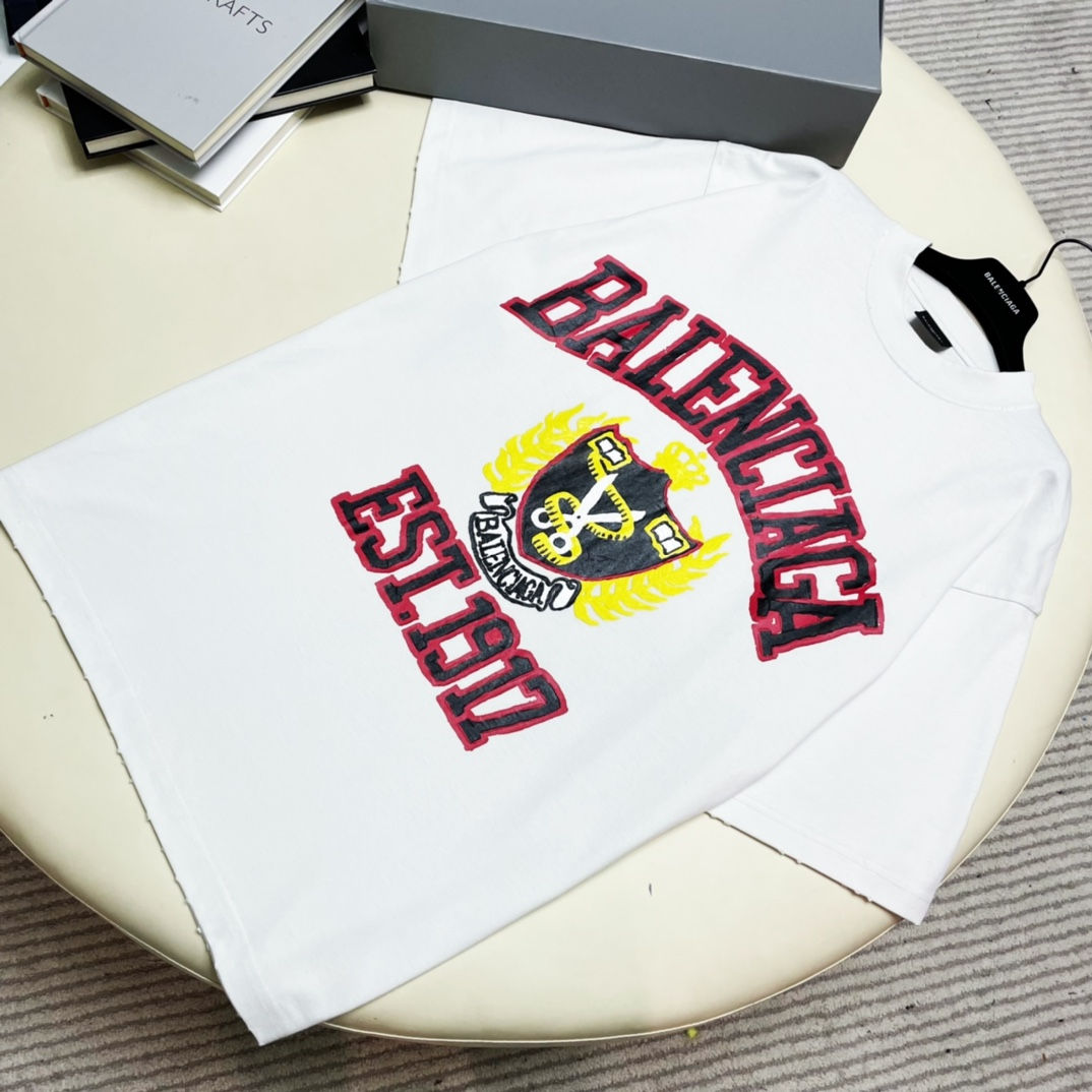 T-Shirt Balenciaga