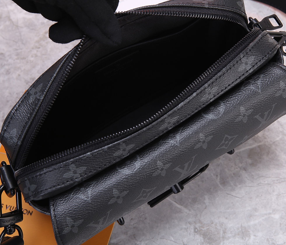 Thumbnail: Bag Louis Vuitton