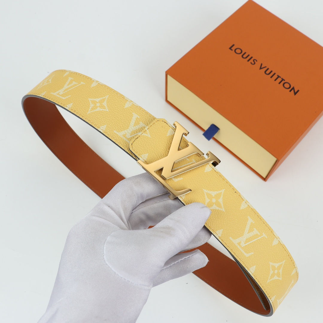 Belt Louis Vuitton