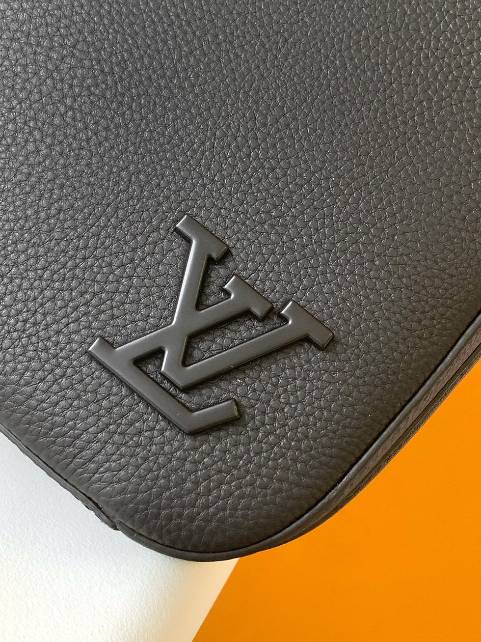 Thumbnail: Bag Louis Vuitton