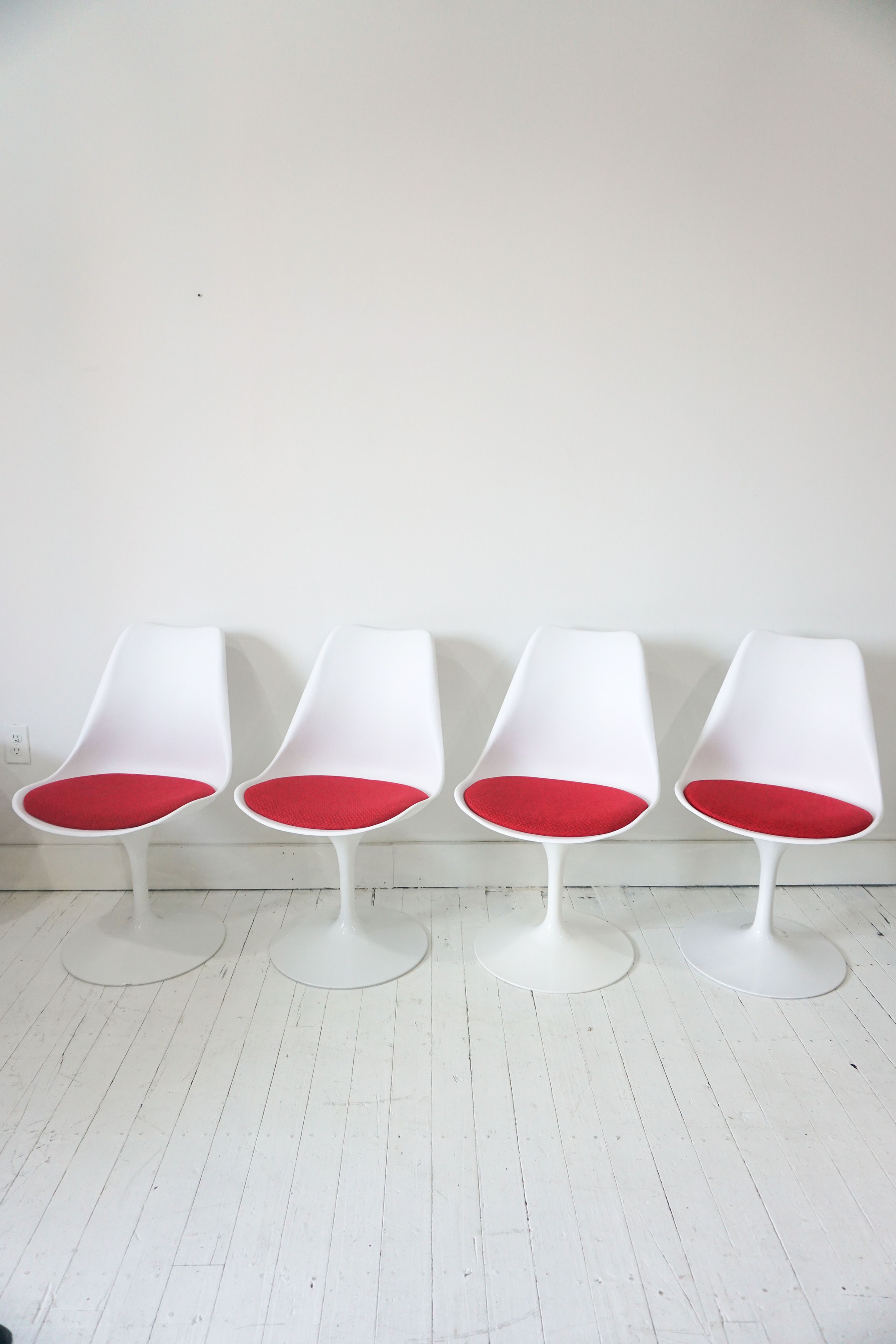 vintage tulip chairs in the style of eero saarinen - pair