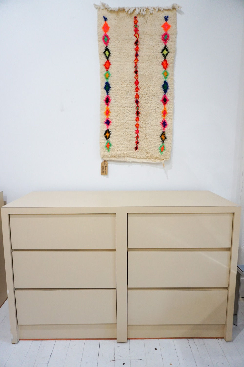 vintage tan laminate 6-drawer dresser