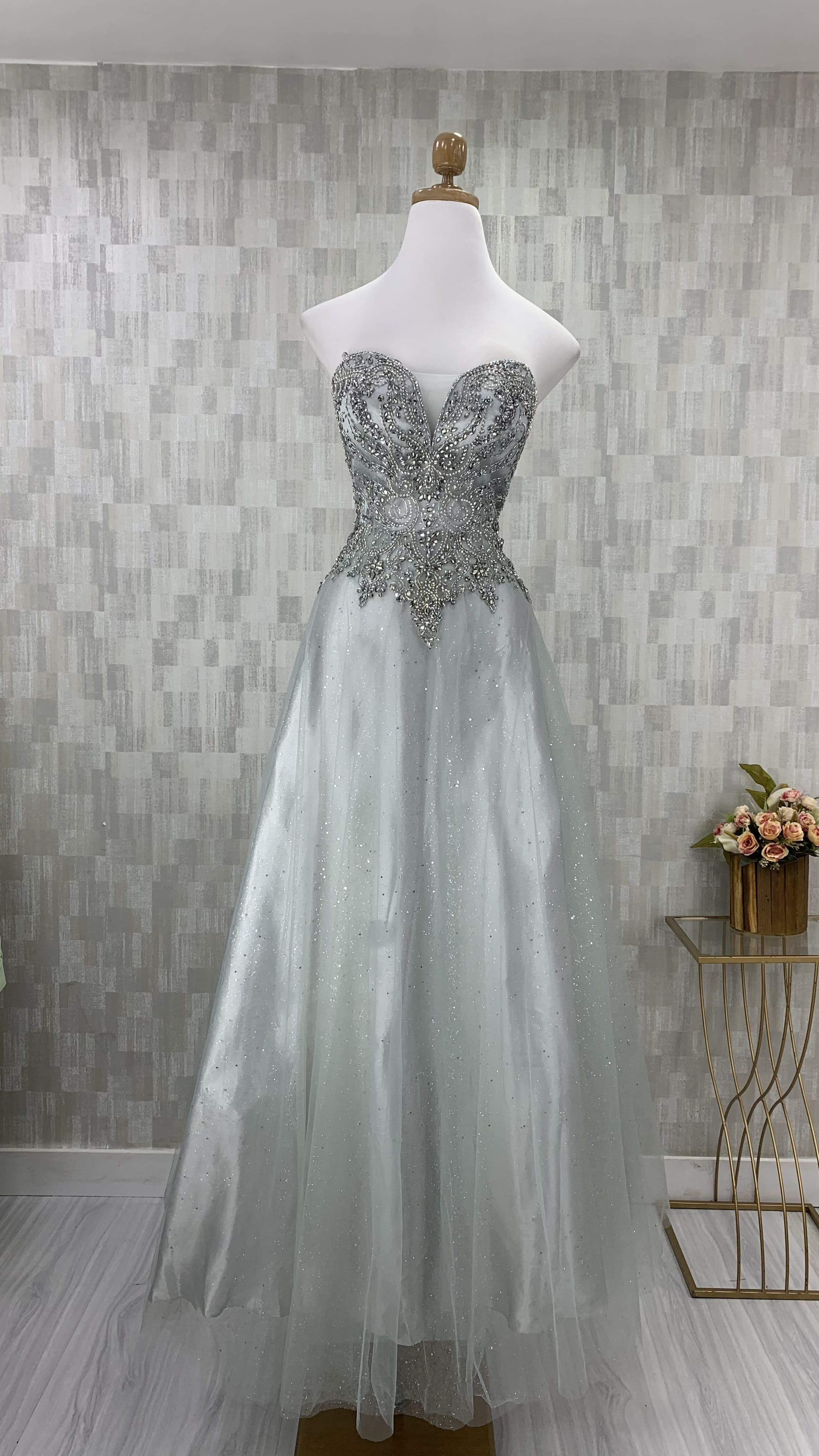 Vestido corte princesa