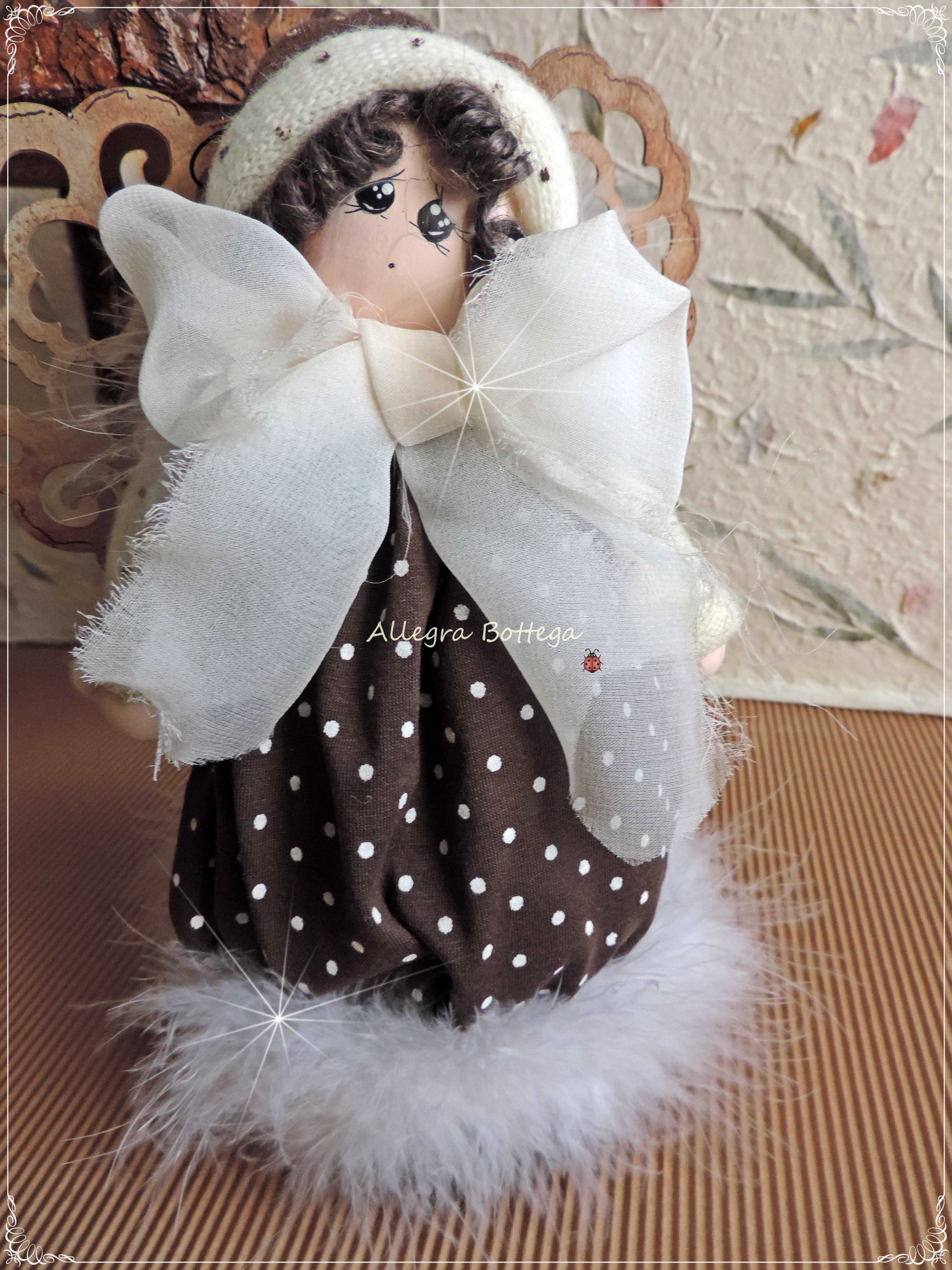 Bimba sul cono vestito pois