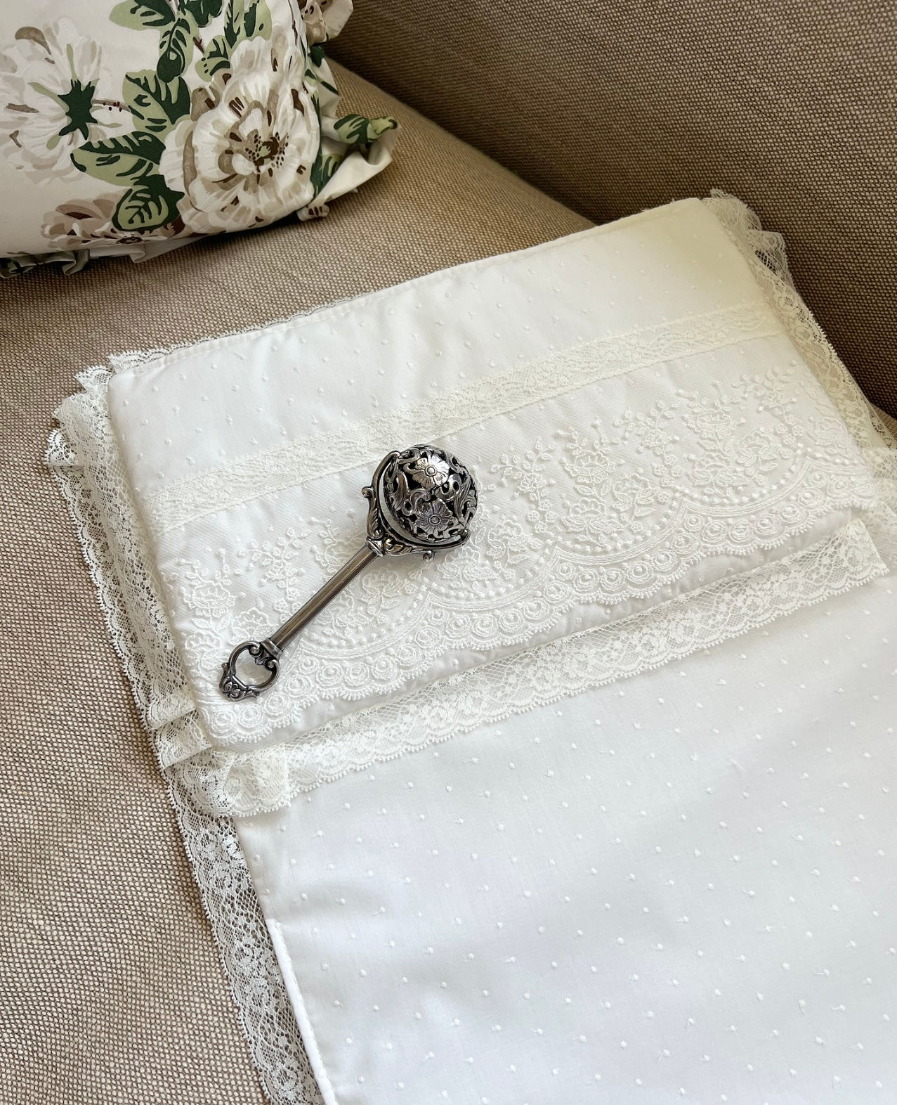 Bella Laurino pram liner and pillow set ~ in ivory and cream