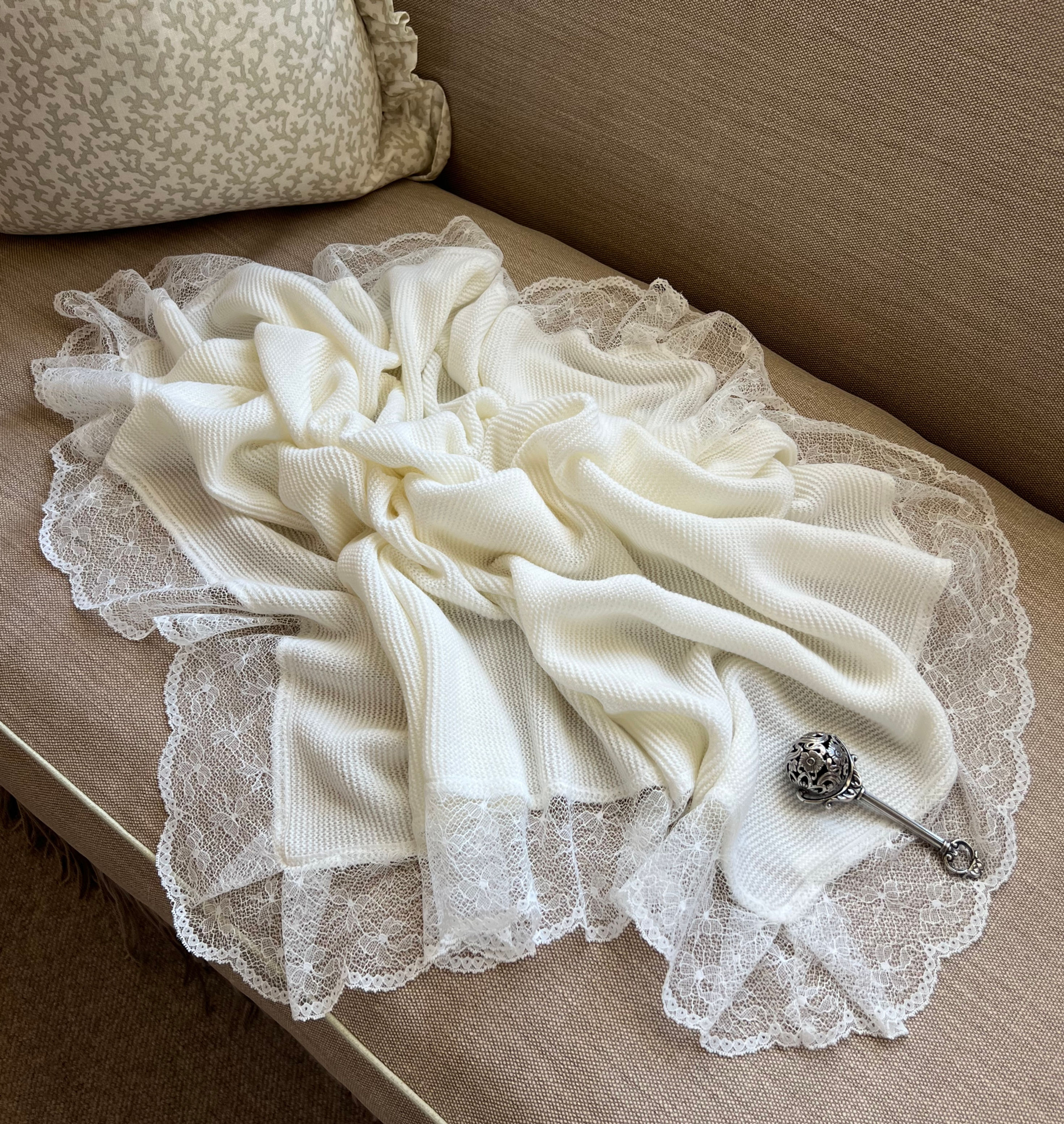 Cerrisi blanket ~ in chic cream