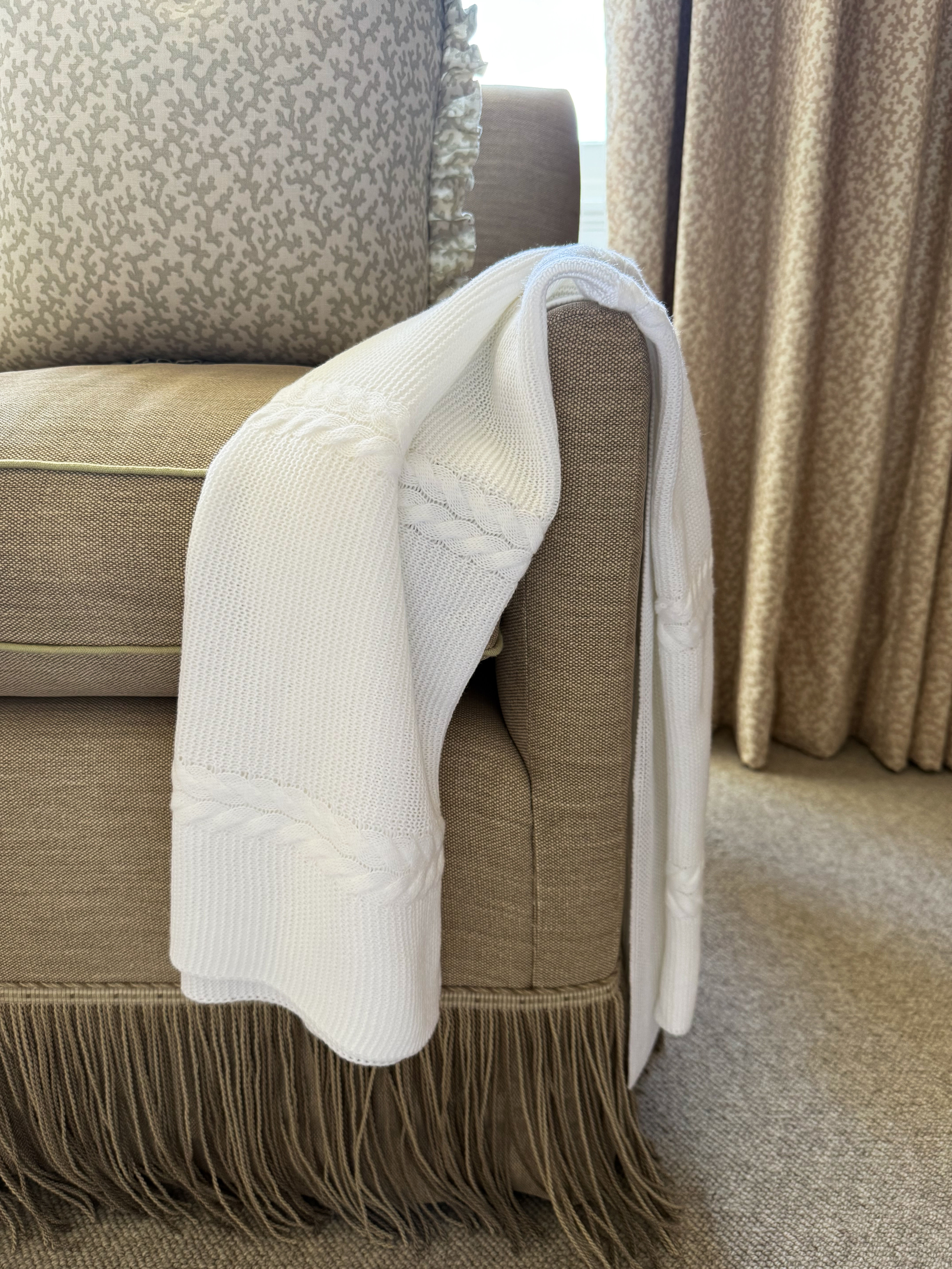 Portofino blanket ~ in white