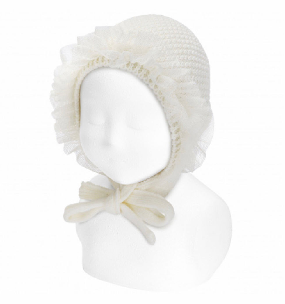 Tulle bonnet ~ in cream 