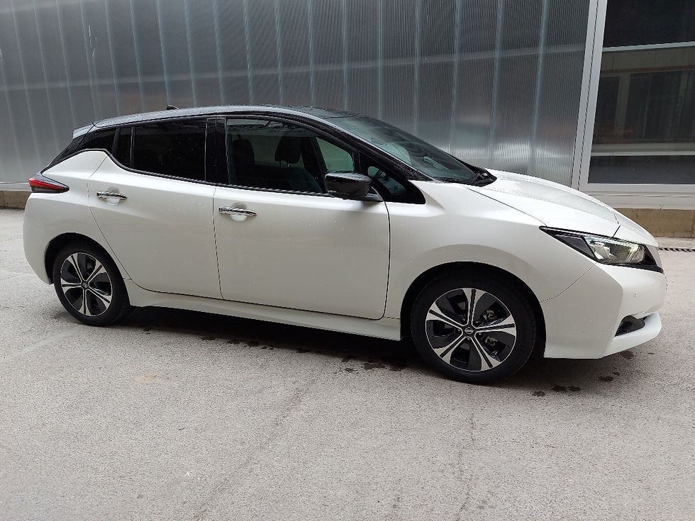 Miniature : Nissan Leaf Tekna 40 kWh 07.2022, 550 km