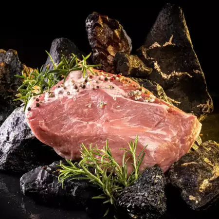 Krustenbraten vom Duroc Strohschwein Gewicht:  1,3 kg