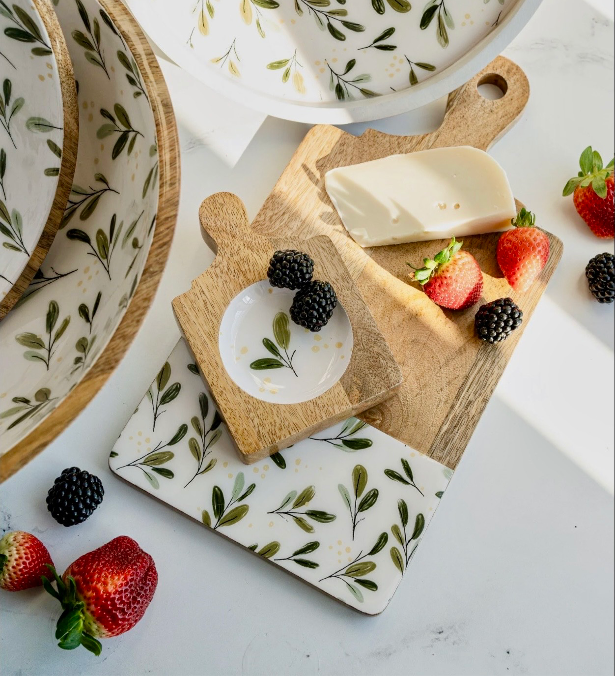 Layne Greenery Board