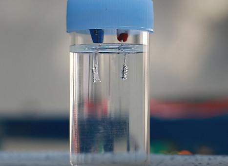 water_electrolysis.jpg