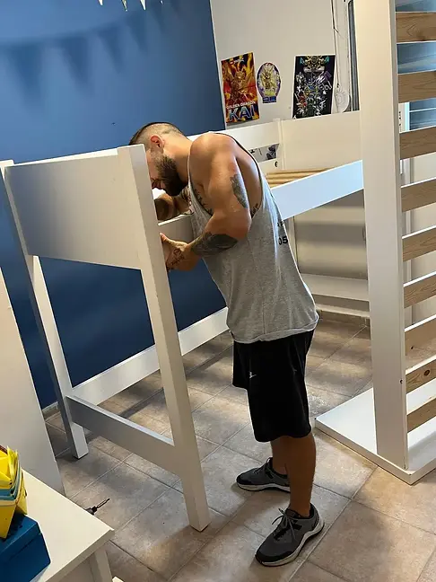 הרכבה של מיטת קומותיים