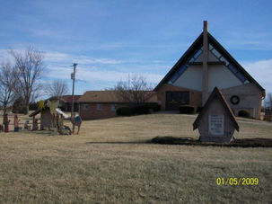A photograph of Trinity Lutheran Church Girard from the front in 2009