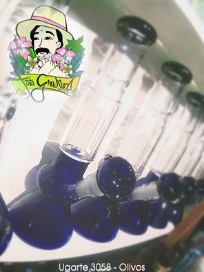 Bongs, Pipas, Vapos, Sedas, y demas.
Venà a buscar el tuyo al Tata !!!
