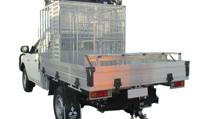 Arrow Board w/ Beacons (excl. Work Lights) - Installed (Ute)