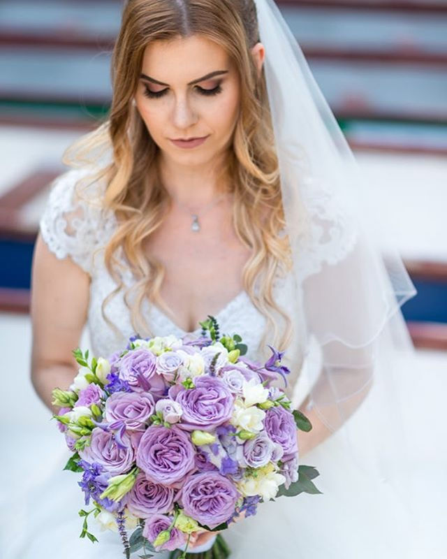 Bridal Bouquet. Photo by Damian Wedding Photographer
