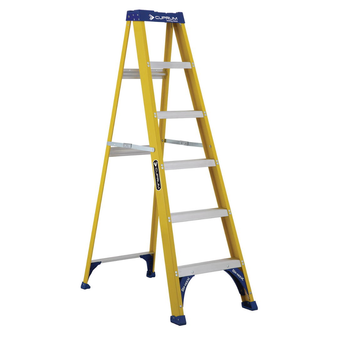 ESCALERA DE TIJERA DE FIBRA DE VIDRIOS CUPRUM C-3115-06 -1.83M DE ALTURA Y 200KG
