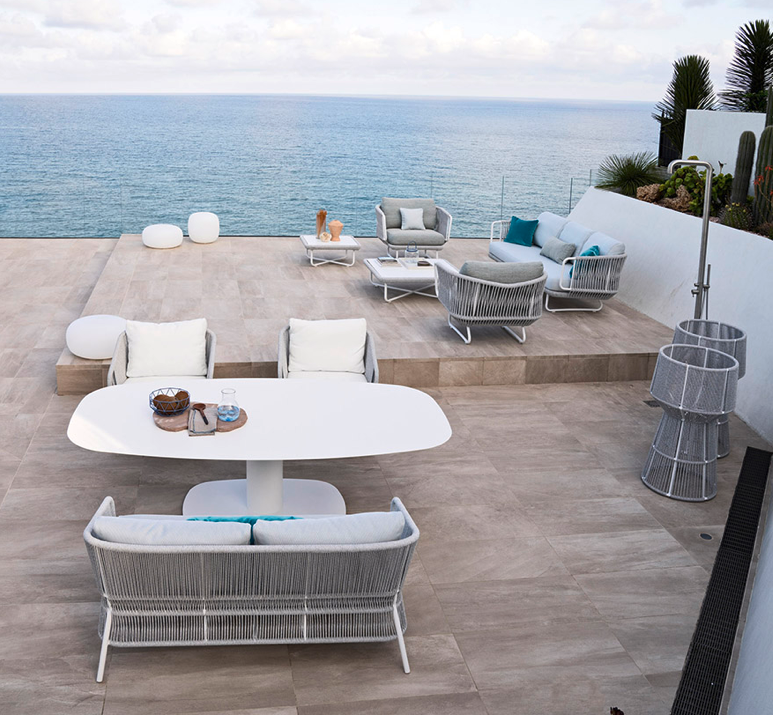 Miniatyrbild: Big Table