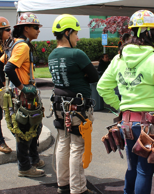 OTW career fair 2019 constructionworkers-4_edited_edited.jpg