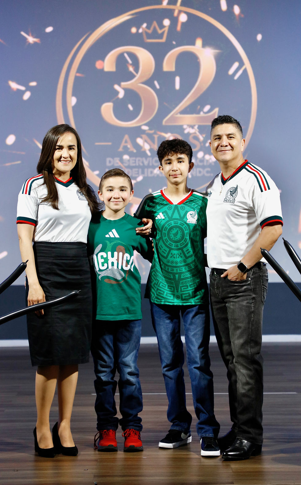 Pastores-Horacio-Corina-Familia.JPEG