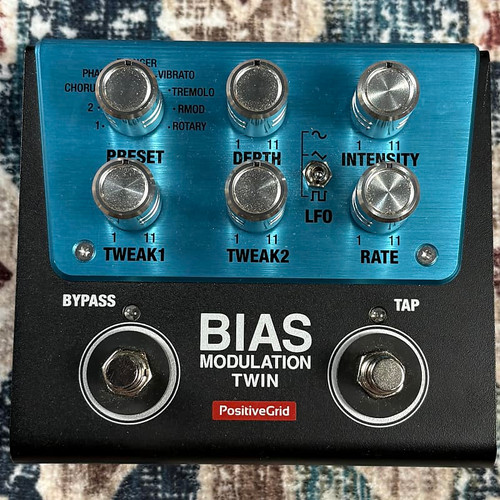 ギター Positive grid / bias modulation twin Positive Grid BIAS Modulation Twin Modulation Pedal | Sweetwater