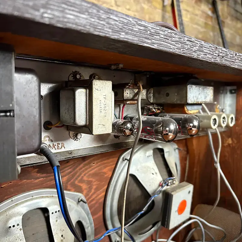 Thumbnail: 1964 Gibson Hawk Vintage 15 Watt 2x10 Tube Combo Amplifier