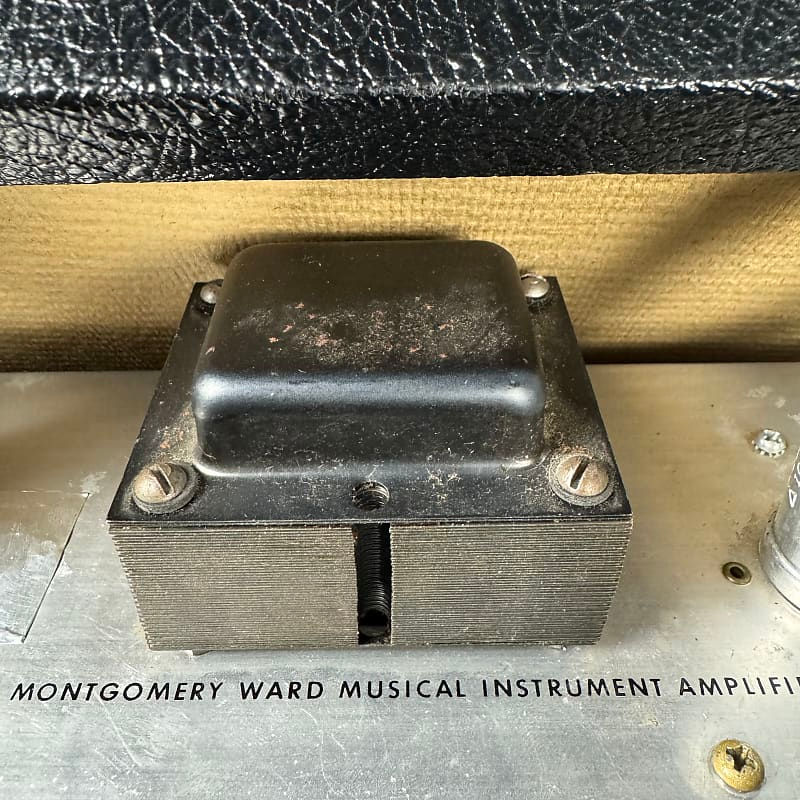 Thumbnail: 1964 Airline 62-9013A Vintage Danelectro Montgomery Ward Tube Combo Amplifier!