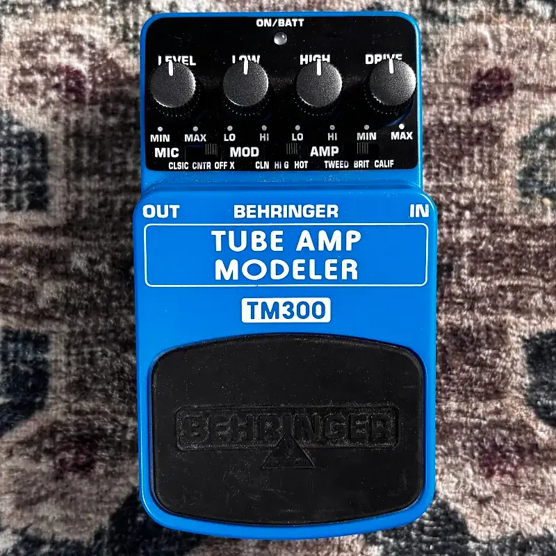 Behringer Tube Amp Moduler TM300 Guitar Effect Pedal! R