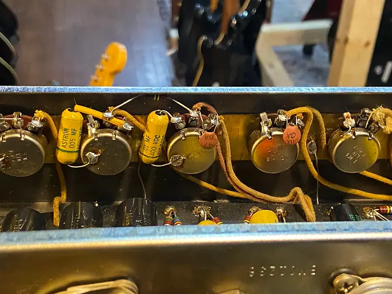 Thumbnail: 1956 Fender Bassman 5E6 Vintage Tweed Narrow Panel Pre CBS 4x10 Tube Combo Ampli