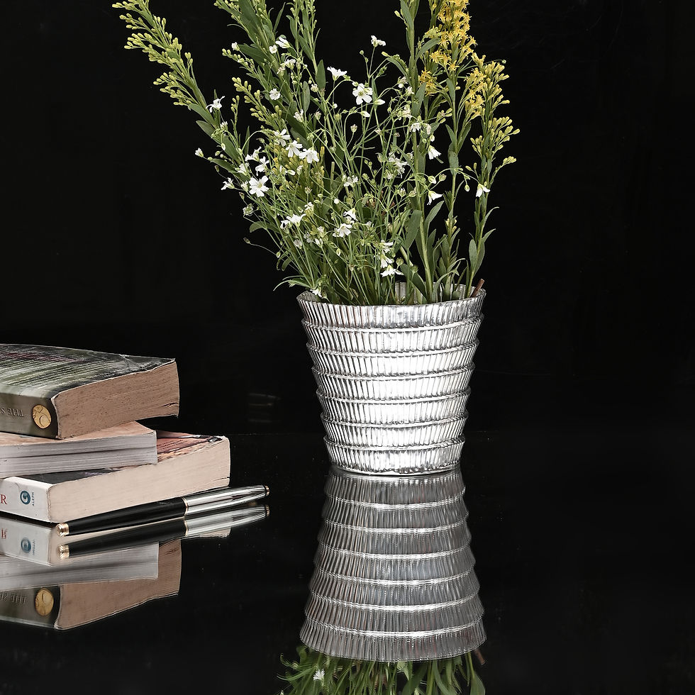 Thumbnail: Vase Busy
