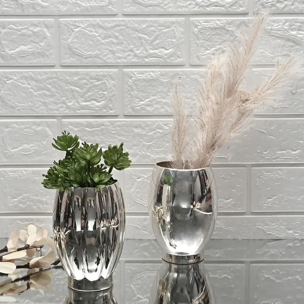 Thumbnail: Balloon Vase Fluted