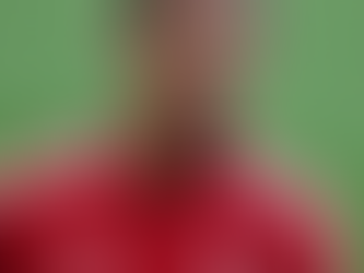 The Striker Conundrum: Hugo Ekitike vs. Alexander Isak at Liverpool