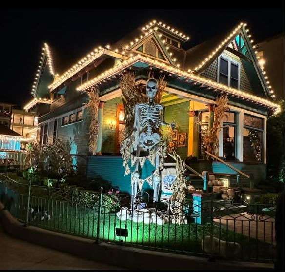 Halloween Home Tour & Night Market