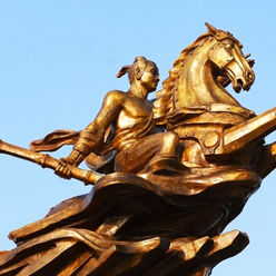 Thánh Gióng Quý Tỵ Đã Vươn Vai Như Thế Nào?