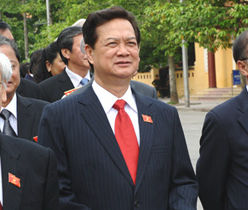 Sân Khấu Nhá Đèn – Diễn Viên Lấn Đạp