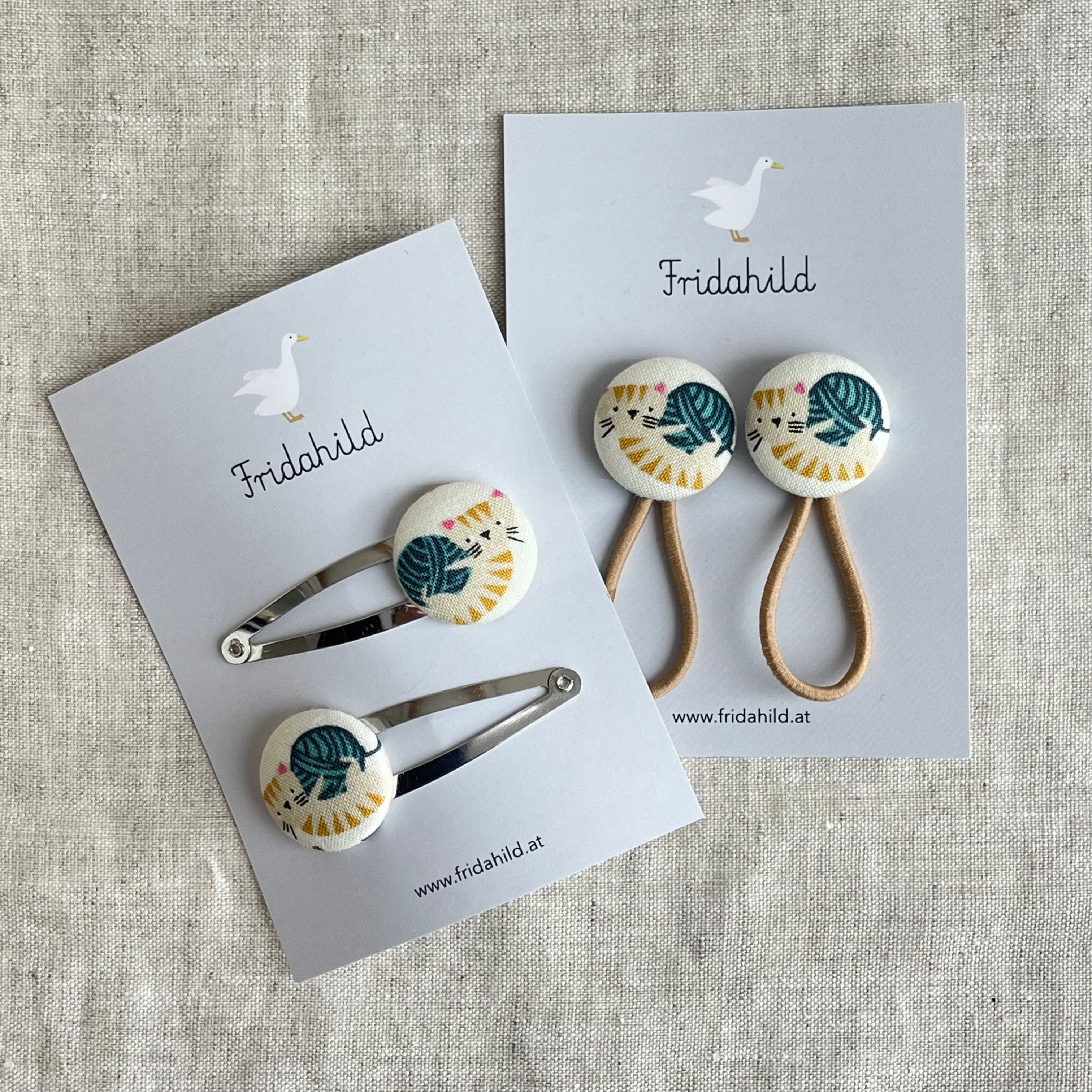 hair clips bright kitten