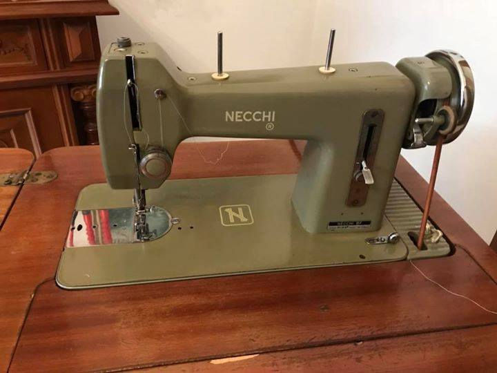 Macchina da cucire NECCHI BF serie Mira, anni 50/60